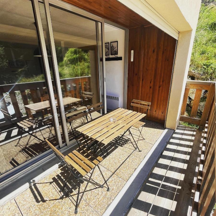 Loc.allos Apartment